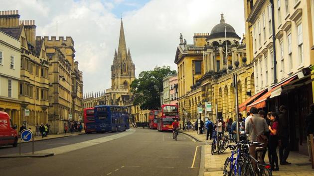 Covid restrictions and a lack of global tourism have turned the West End, London’s premier shopping and dining district, into a shadow of its former self. (Pixabay) Covid restrictions and a lack of global tourism have turned the West End, London’s premier shopping and dining district, into a shadow of its former self. (Pixabay)