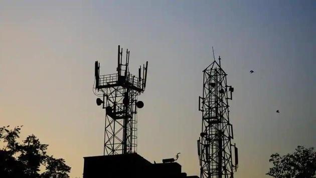 Spectrum in the 3300-3600MHz bands, recommended by the telecom regulator for fifth-generation (5G) networks, have not been included in the proposed auction.(Priyanka Parashar/ HT File Photo)