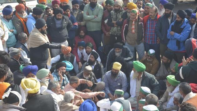 Ghaziabad, India - December 16: Farmers congregate during the ongoing protest against the new farm laws at Ghazipur (Delhi-UP border) near Ghaziabad, India, on Wednesday, December 16, 2020. (Photo by Sakib Ali /Hindustan Times) Ghaziabad, India - December 16: Farmers congregate during the ongoing protest against the new farm laws at Ghazipur (Delhi-UP border) near Ghaziabad, India, on Wednesday, December 16, 2020. (Photo by Sakib Ali /Hindustan Times)