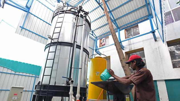 The upcoming CBG plant, which will create direct and indirect employment opportunities, will have capacity of 30 tonnes CBG (compressed bio gas) production, with daily feedstock capacity of approximately 300 tonnes of paddy straw per day. (Pratham Gokhale/HT Photo (Representative Image))