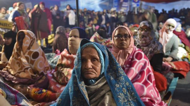 Demonstrators at the Shaheen Bagh anti-CAA and NRC protest site in New Delhi on Deccmber 30, 2019. What started as a sit-in protest on Road Number 13A in Shaheen Bagh, which connects Noida to Delhi, by a group of around 100 residents a year ago, snowballed into one of the largest and most prominent protests against the Citizenship (Amendment) Act in the country. (Burhaan Kinu / HT Archive)