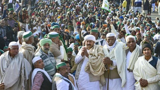 Bharatiya Kisan Union (BKU) national president Naresh Tikait along with other 'Khap' leaders during farmers' protest against the Center's new farm law at Ghazipur border, in Ghaziabad. (PTI) Bharatiya Kisan Union (BKU) national president Naresh Tikait along with other 'Khap' leaders during farmers' protest against the Center's new farm law at Ghazipur border, in Ghaziabad. (PTI)