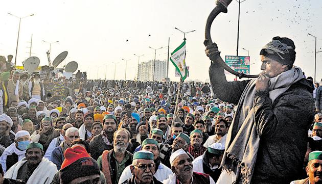 Bharatiya Kisan Union (BKU) demonstrating against new farm laws at the blockade on National Highway-9 (NH9), near Ghazipur in New Delhi, India on Thurday December 15, 2020. (Photo by Sakib Ali /Hindustan Times) Bharatiya Kisan Union (BKU) demonstrating against new farm laws at the blockade on National Highway-9 (NH9), near Ghazipur in New Delhi, India on Thurday December 15, 2020. (Photo by Sakib Ali /Hindustan Times)
