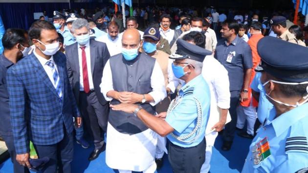 Defence minister Rajnath Singh lauded the services of the Indian Air Force stating that it had been doing a commendable job in fighting the enemy and protecting the integrity of the country. (DEFENCE MINISTRY.) Defence minister Rajnath Singh lauded the services of the Indian Air Force stating that it had been doing a commendable job in fighting the enemy and protecting the integrity of the country. (DEFENCE MINISTRY.)