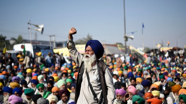 Farmers during their on-going protest on the 23rd day at Singhu border in New Delhi, India, on Friday, December 18, 2020.(Photo by Biplov Bhuyan/ Hindustan Times)