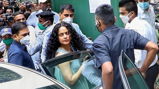 Bollywood actor Kangana Ranaut had allegedly claimed that Akhtar had told him that she will be left with no option but to take her own life.(PTI) Bollywood actor Kangana Ranaut had allegedly claimed that Akhtar had told him that she will be left with no option but to take her own life.(PTI)