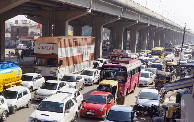 A new diversion before Zirakpur (pictured here) is expected to clear traffic congestion in the city.(HT Photo)