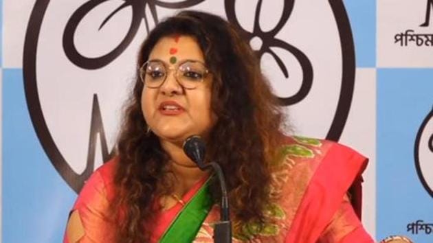 Sujata Khan was welcomed into the party by TMC Lok Sabha MP Saugata Roy and spokesperson Kunal Ghosh.(ANI PHOTO.) Sujata Khan was welcomed into the party by TMC Lok Sabha MP Saugata Roy and spokesperson Kunal Ghosh.(ANI PHOTO.)