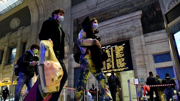 People flock to Milan's central train station to travel out of the city ahead of the tight restrictions on movement during the Christmas period put in place as part of efforts to curb the spread of the coronavirus disease (Covid-19), in Milan, Italy. (Reuters) People flock to Milan's central train station to travel out of the city ahead of the tight restrictions on movement during the Christmas period put in place as part of efforts to curb the spread of the coronavirus disease (Covid-19), in Milan, Italy. (Reuters)