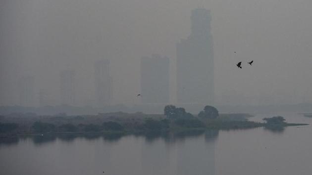 The air quality index (AQI) of Baghpat, Bulandshahr, Delhi, Faridabad, Ghaziabad, Greater Noida, Meerut, Noida is in "severe" category with a reading of above 400. (Amal KS/HT PHOTO) The air quality index (AQI) of Baghpat, Bulandshahr, Delhi, Faridabad, Ghaziabad, Greater Noida, Meerut, Noida is in "severe" category with a reading of above 400. (Amal KS/HT PHOTO)