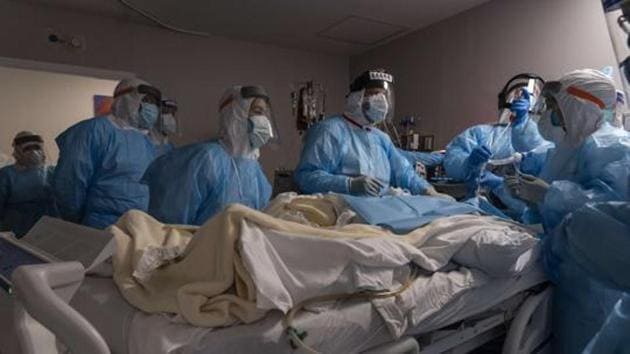 In California, an epicenter of the latest surge, intensive care unit (ICU) beds were scarce and hospitals said they lacked enough doctors and nurses to care for patients.(AFP (Representative Image)) In California, an epicenter of the latest surge, intensive care unit (ICU) beds were scarce and hospitals said they lacked enough doctors and nurses to care for patients.(AFP (Representative Image))