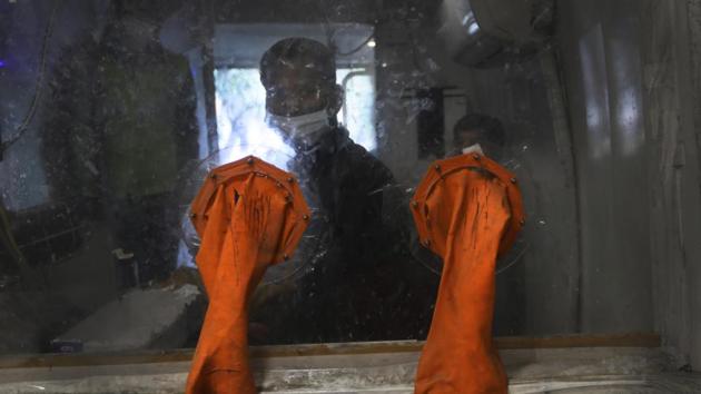 The number of fresh fatalities also came down, with 18 people succumbing to the disease as against 25 from the previous tally. (AP file photo) The number of fresh fatalities also came down, with 18 people succumbing to the disease as against 25 from the previous tally. (AP file photo)