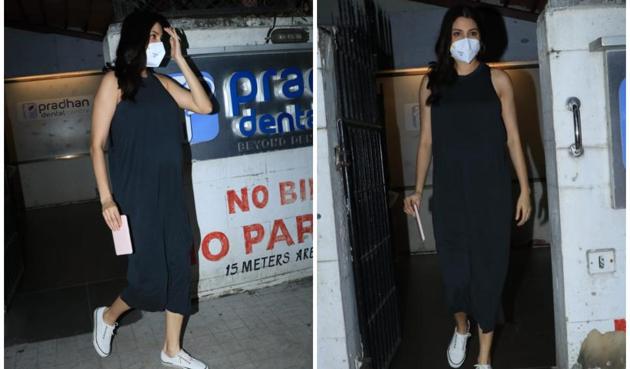 Anushka Sharma spotted at a clinic in Mumbai. (Varinder Chawla) Anushka Sharma spotted at a clinic in Mumbai. (Varinder Chawla)