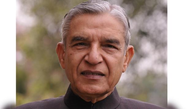 Former railway minister and senior Congress leader Pawan Kumar Bansal said that Congress mayoral candidate was a well-qualified, well-deserved and a capable leader to take the city miles ahead on the development path.(HT FILE PHOTO)