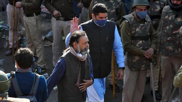 Politician and social activist Yogendra Yadav arrives at Singhu border near New Delhi on November 27. The farmer groups had initially demanded to hold a peaceful protest at Delhi’s Ramlila Ground which was denied by the Delhi Police. (Sanchit Khanna / HT Photo) Politician and social activist Yogendra Yadav arrives at Singhu border near New Delhi on November 27. The farmer groups had initially demanded to hold a peaceful protest at Delhi’s Ramlila Ground which was denied by the Delhi Police. (Sanchit Khanna / HT Photo)