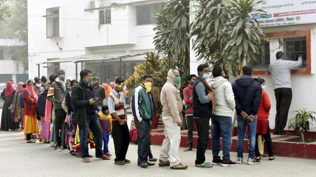 People in a long queue to register for Covid-19 tests at Gardiner Hospital in Patna on December 21. According to ICMR data, 16,53,08,366 samples have been tested in the country up to December 23 with 10,39,645 samples being tested on the day itself. (Santosh Kumar / HT Photo) People in a long queue to register for Covid-19 tests at Gardiner Hospital in Patna on December 21. According to ICMR data, 16,53,08,366 samples have been tested in the country up to December 23 with 10,39,645 samples being tested on the day itself. (Santosh Kumar / HT Photo)