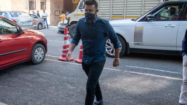 Vihang Sarnaik outside the ED office at Ballard Estate, Mumbai, on Wednesday. (Pratik Chorge/HT photo) Vihang Sarnaik outside the ED office at Ballard Estate, Mumbai, on Wednesday. (Pratik Chorge/HT photo)
