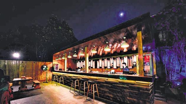 The Zeleb Night Life located on Mundhwa road, Koregaon Park Annexe wears a deserted look. (HT PHOTO) The Zeleb Night Life located on Mundhwa road, Koregaon Park Annexe wears a deserted look. (HT PHOTO)