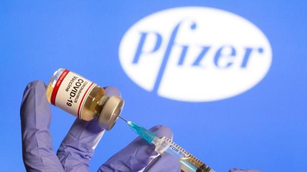 Countries including France, Germany, Italy, Austria, Portugal and Spain are planning to begin mass vaccinations, starting with health workers on Sunday.(Reuters | Representational image)