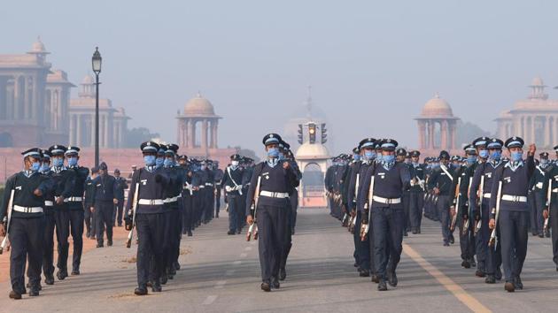Indian Air Force personnel during rehearsals for the Republic Day parade at Rajpath in New Delhi on December 26. In the ongoing door-to-door contact drive being conducted by the Delhi government to test UK-returned persons for prevalence of Covid-19, eight have so far been found infected with the coronavirus, officials told PTI on December 25. (Arvind Yadav / HT Photo) Indian Air Force personnel during rehearsals for the Republic Day parade at Rajpath in New Delhi on December 26. In the ongoing door-to-door contact drive being conducted by the Delhi government to test UK-returned persons for prevalence of Covid-19, eight have so far been found infected with the coronavirus, officials told PTI on December 25. (Arvind Yadav / HT Photo)