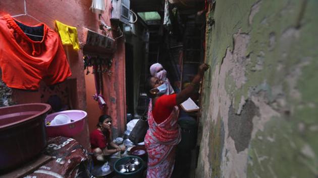 According to a report by the think tank Observer Research Foundation, Dharavi houses 20,000 small-scale work units, while the rest are made up of shanties with community toilets (AP) According to a report by the think tank Observer Research Foundation, Dharavi houses 20,000 small-scale work units, while the rest are made up of shanties with community toilets (AP)