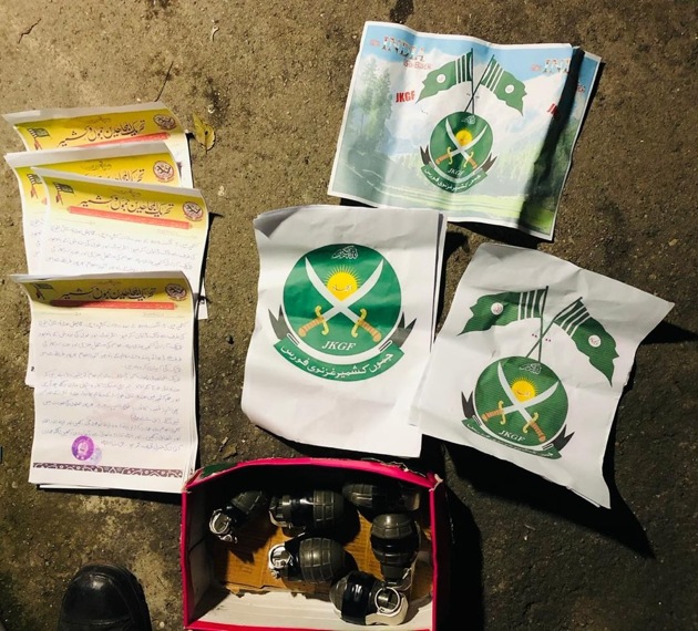 Grenades and posters seized from the house of a suspected terrorist in Mendhar near Poonch.(HT PHOTO) Grenades and posters seized from the house of a suspected terrorist in Mendhar near Poonch.(HT PHOTO)