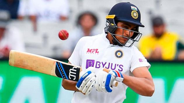 Shubman Gill avoids a bouncer.(Getty Images) Shubman Gill avoids a bouncer.(Getty Images)