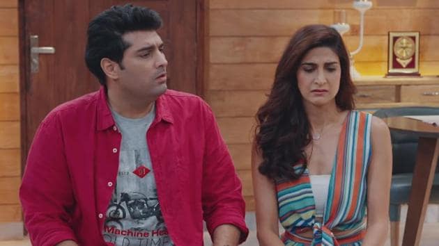 Sandwiched Forever review: Kunaal Roy Kapur and Aahana Kumra play a newly-married couple on the show.