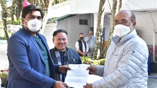 Newly-elected independent MLA Y Antas Khan in the recently held by-polls in the northeastern state has extended support to the BJP-led coalition government.(HT PHOTO.)