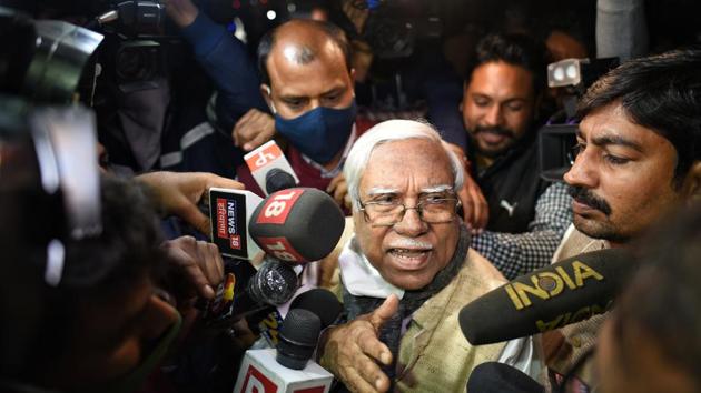 AIKS leader and CPI(M) Polit Bureau member Hannan Mollah addresses media after a meeting with Home Minister Amit Shah regarding the repeal of new farm laws, at NASC PUSA, in New Delhi.(Sanchit Khanna/Hindustan Times)