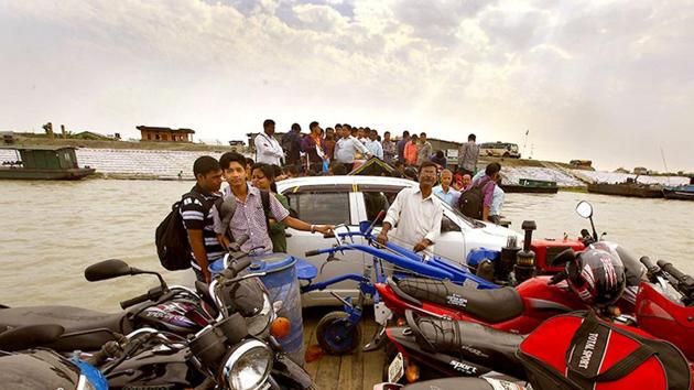 The validity of crucial documents like driving licence, vehicle registration, and fitness certificates that have expired since February 1 and could not be extended owing to the coronavirus pandemic (Hindustan Times) The validity of crucial documents like driving licence, vehicle registration, and fitness certificates that have expired since February 1 and could not be extended owing to the coronavirus pandemic (Hindustan Times)