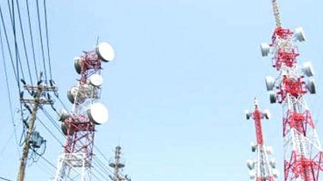 A senior Punjab state police official said the power was disrupted to several telecom towers in the state, mainly ones owned by Jio, the telecommunications arm of Reliance Industries.(File photo)