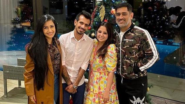 MS Dhoni and Yuzvendra Chahal with their respective partners Sakshi and Dhanashree Verma. (Yuzvendra Chahal/Instagram) MS Dhoni and Yuzvendra Chahal with their respective partners Sakshi and Dhanashree Verma. (Yuzvendra Chahal/Instagram)