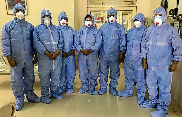 GADVASU scientists who were deputed to different medical colleges in the state to help with Covid-19 (HT PHOTO) GADVASU scientists who were deputed to different medical colleges in the state to help with Covid-19 (HT PHOTO)