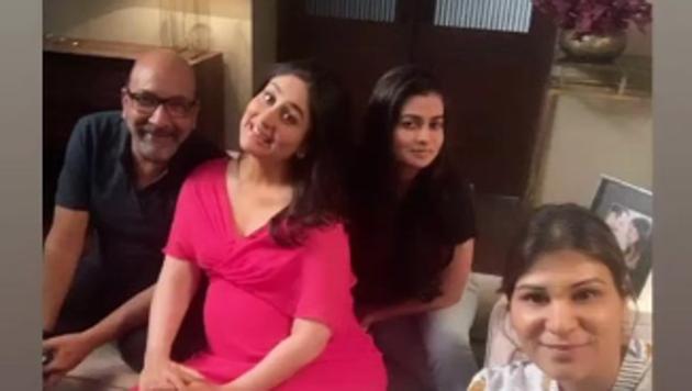 Kareena Kapoor is pregnant with her second child with Saif Ali Khan. Kareena Kapoor is pregnant with her second child with Saif Ali Khan.