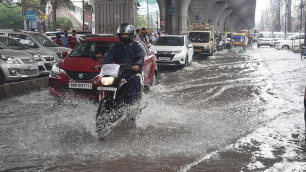 Residents are worried about different types of taxes being imposed upon them while they are deprived of basic civic facilities. They said that last rainy season, the entire town under MMC jurisdiction faced hardships due to heavy waterlogging.(Representational photo/HT Archive)