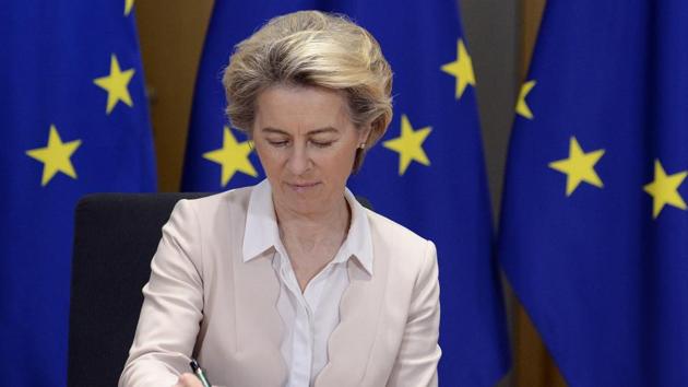 European Commission President Ursula von der Leyen signs the EU-UK Trade and Cooperation Agreement. (AP) European Commission President Ursula von der Leyen signs the EU-UK Trade and Cooperation Agreement. (AP)