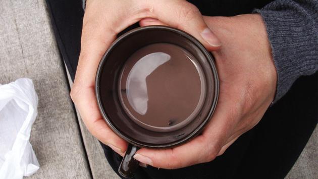 “Jacqueline was interested in phull’s ability to change things. It changed the colour of tea, it made some things fizz and bubble, it made others rise, and it also cleaned. The substance provides a metaphor that resonates well with the situation in Kashmir today.” From the 9th cup of nun chai. (Alana Hunt)
