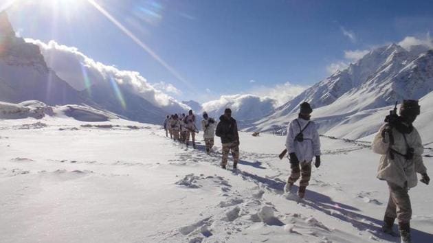ITBP personnel patrolling in snow bounding area at Indo China border in Uttarakhand. (Courtesy- ITBP) ITBP personnel patrolling in snow bounding area at Indo China border in Uttarakhand. (Courtesy- ITBP)