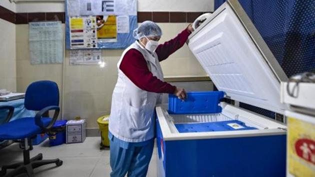 After conducting a dry run of vaccination in Assam, Andhra Pradesh, Punjab and Gujarat on December 28 and 29, the Centre has now planned to extend the drill to the rest of the country. (PTI) After conducting a dry run of vaccination in Assam, Andhra Pradesh, Punjab and Gujarat on December 28 and 29, the Centre has now planned to extend the drill to the rest of the country. (PTI)