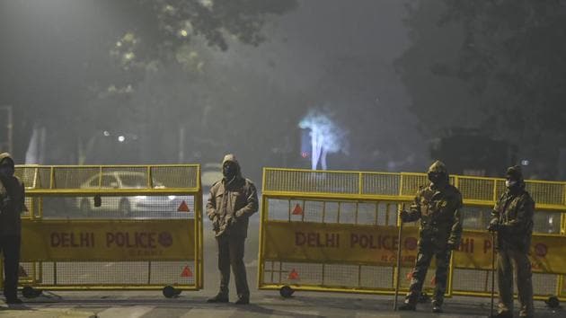 Barricades put in place on a road as security has been beefed up on the eve of New Year, in New Delhi.(PTI) Barricades put in place on a road as security has been beefed up on the eve of New Year, in New Delhi.(PTI)
