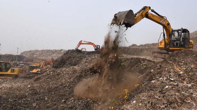 Reacting to the charges, Delhi BJP Spokesperson Praveen Shankar Kapoor said it is sad that the Aam Aadmi Party has chosen to start the New Year with a “blatant lie” on Trommel machines used at landfill sites.(Arvind Yadav/HT file photo) Reacting to the charges, Delhi BJP Spokesperson Praveen Shankar Kapoor said it is sad that the Aam Aadmi Party has chosen to start the New Year with a “blatant lie” on Trommel machines used at landfill sites.(Arvind Yadav/HT file photo)