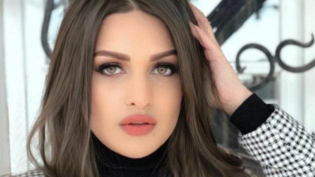 Himanshi Khurana become first female Punjabi artist to feature on New York City’s Time Square Billboard for her latest song ‘Surma Bole’. 