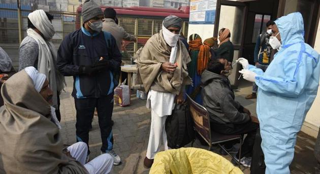 On Saturday, Delhi recorded 494 new coronavirus cases. The capital has been recording a steady decline Covid-19 cases since the last week of December. (Biplov Bhuyan/HT photo) On Saturday, Delhi recorded 494 new coronavirus cases. The capital has been recording a steady decline Covid-19 cases since the last week of December. (Biplov Bhuyan/HT photo)