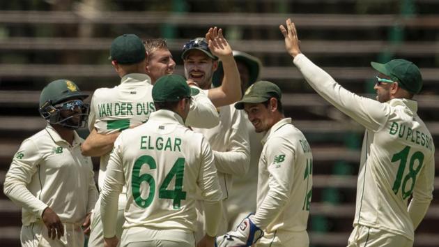 Johannesburg : South Africa's bowler Anrich Nortje, middle facing camera, celebrates with teammates after taking a wicket of Sri Lanka's batsman Dushmantha Chameeraduring the 2nd Test cricket match between South Africa and Sri Lanka Wanderers stadium in Johannesburg, South Africa, Sunday, Jan. 3, 2021. (AP) Johannesburg : South Africa's bowler Anrich Nortje, middle facing camera, celebrates with teammates after taking a wicket of Sri Lanka's batsman Dushmantha Chameeraduring the 2nd Test cricket match between South Africa and Sri Lanka Wanderers stadium in Johannesburg, South Africa, Sunday, Jan. 3, 2021. (AP)