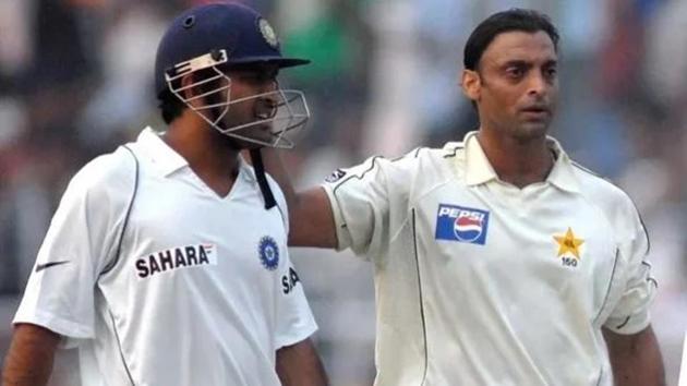 Photo of former Indian captain MS Dhoni and former Pakistan pacer Shoaib Akhtar(Twitter) Photo of former Indian captain MS Dhoni and former Pakistan pacer Shoaib Akhtar(Twitter)