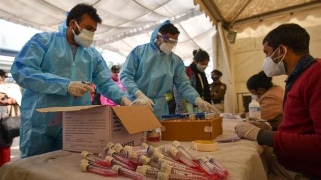 Swab samples collected for Covid-19 tests in New Delhi.(Sanchit Khanna/HT PHOTO)