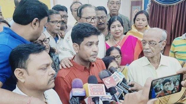 File photo of Laxmi Ratan Shukla (man in the middle) who quit Trinamool. (Photo @Lshukla6)