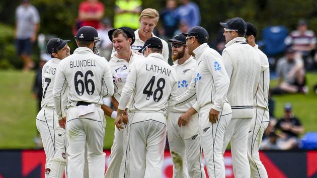 New Zealand players celebrate the wicket of Pakistan's Abid Ali during play on day four of the second cricket test between Pakistan and New Zealand at Hagley Oval, Christchurch, New Zealand, Wednesday, Jan 6. 2021.(AP)
