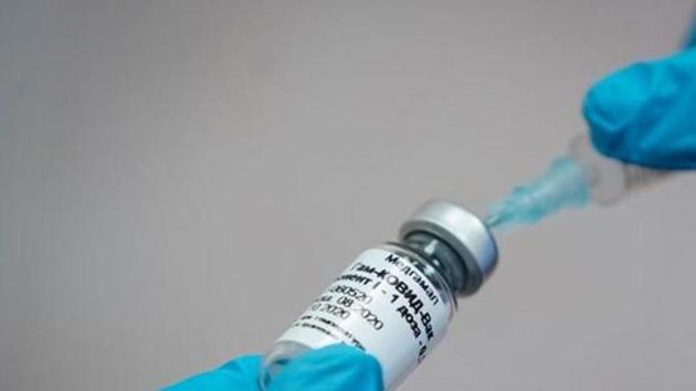 Ukraine’s government has played down the prospects of approving the Sputnik V vaccine quickly, if at all. Foreign Minister Dmytro Kuleba called the vaccine “a hybrid weapon of Russia against Ukraine” in an interview with The Day newspaper.(REUTERS) Ukraine’s government has played down the prospects of approving the Sputnik V vaccine quickly, if at all. Foreign Minister Dmytro Kuleba called the vaccine “a hybrid weapon of Russia against Ukraine” in an interview with The Day newspaper.(REUTERS)